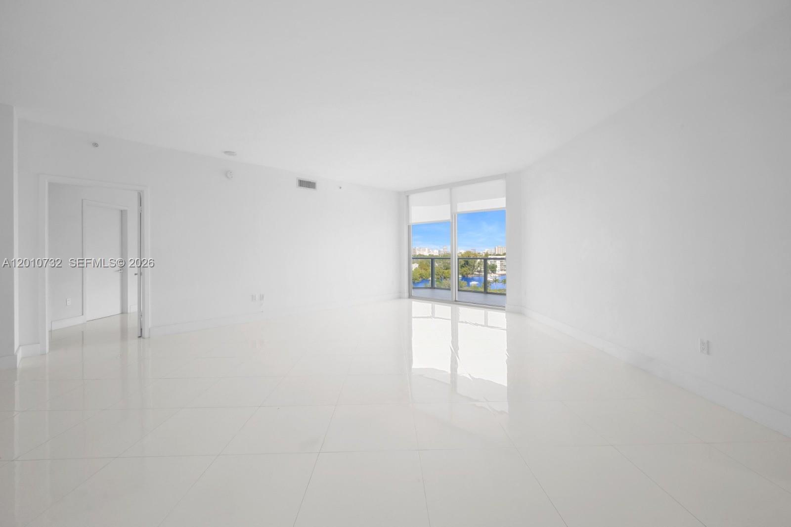 17301 Biscayne Blvd #808, North Miami Beach FL 33160
