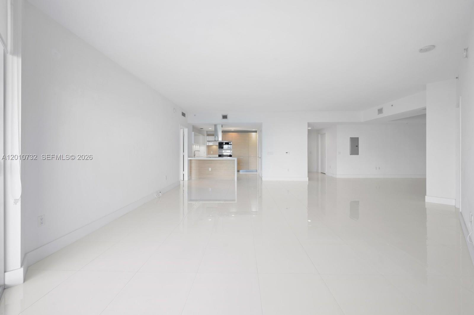 17301 Biscayne Blvd #808, North Miami Beach FL 33160