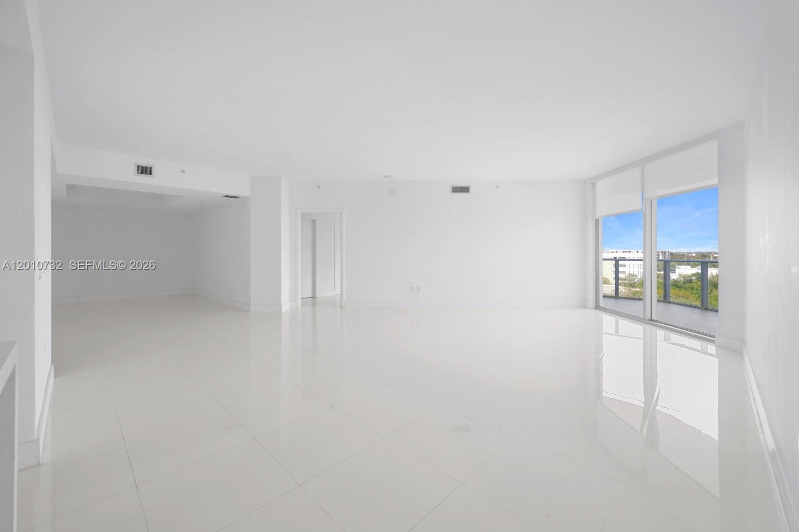 17301 Biscayne Blvd #808, North Miami Beach FL 33160