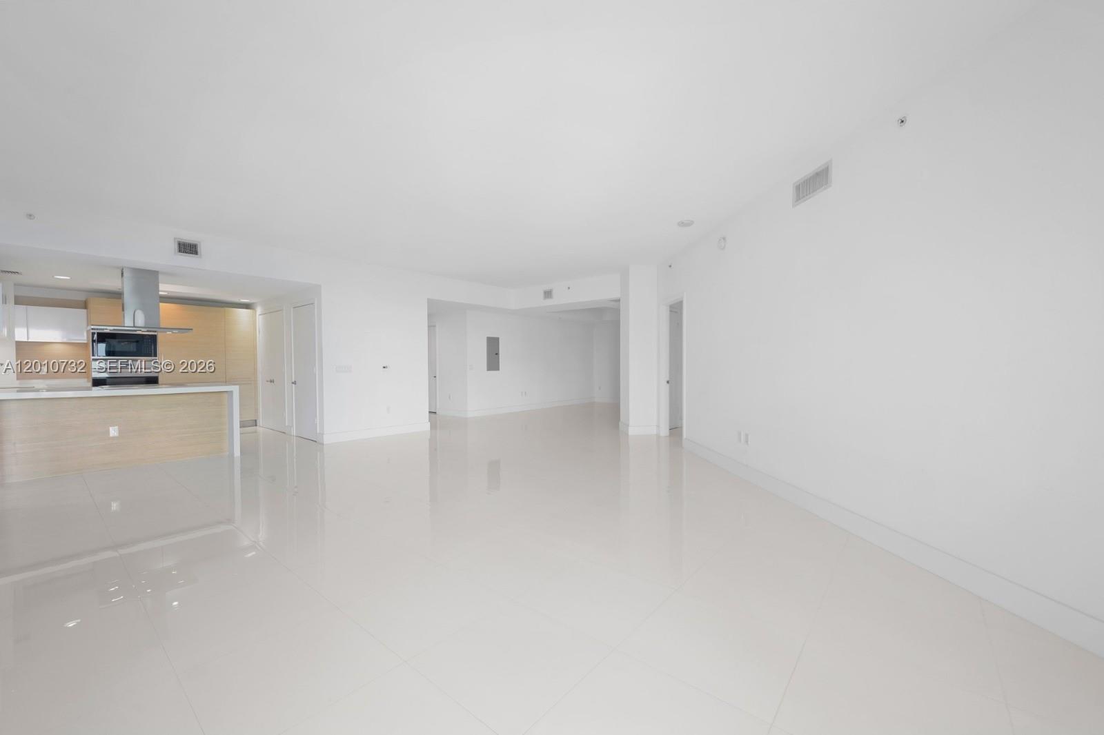 17301 Biscayne Blvd #808, North Miami Beach FL 33160