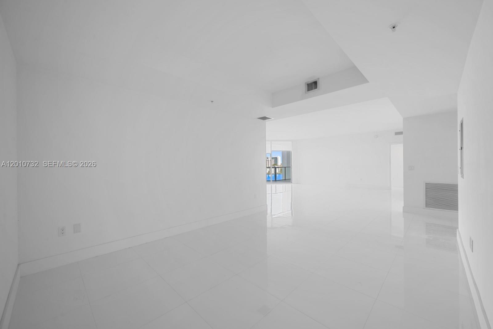 17301 Biscayne Blvd #808, North Miami Beach FL 33160