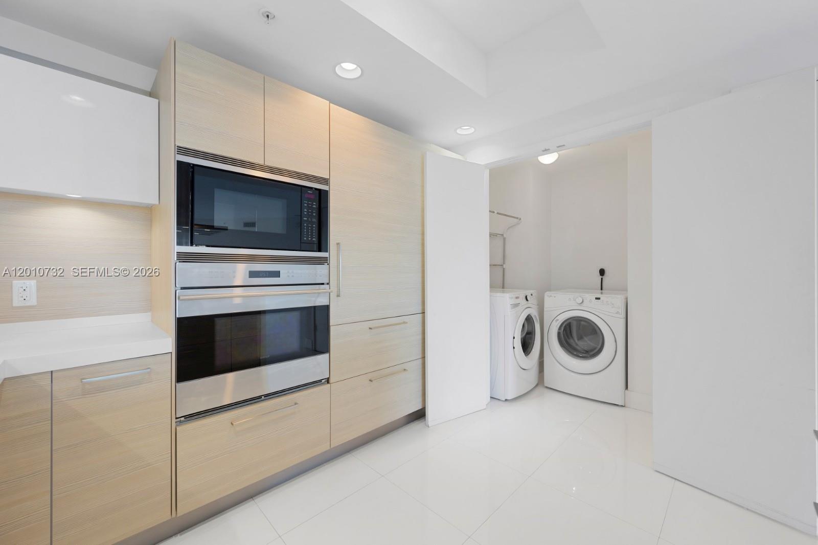 17301 Biscayne Blvd #808, North Miami Beach FL 33160