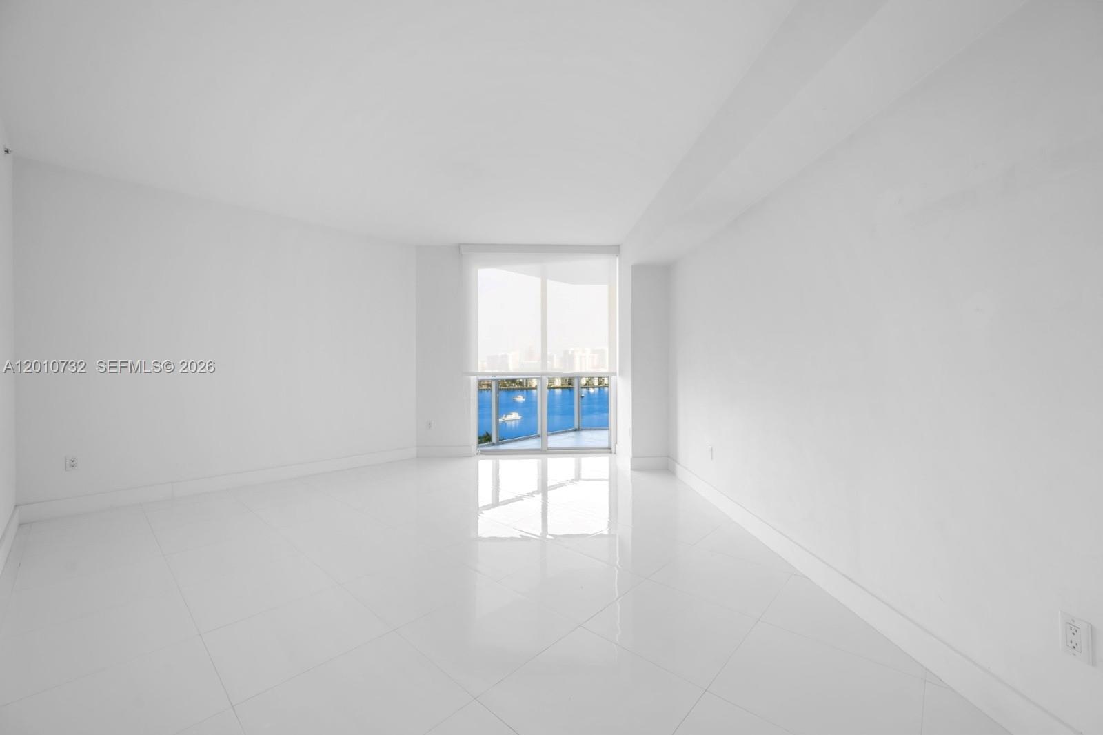17301 Biscayne Blvd #808, North Miami Beach FL 33160