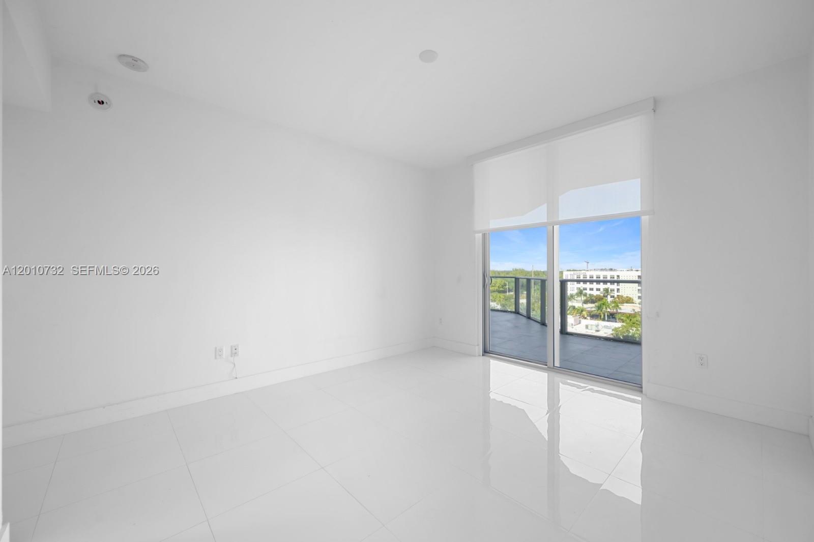 17301 Biscayne Blvd #808, North Miami Beach FL 33160