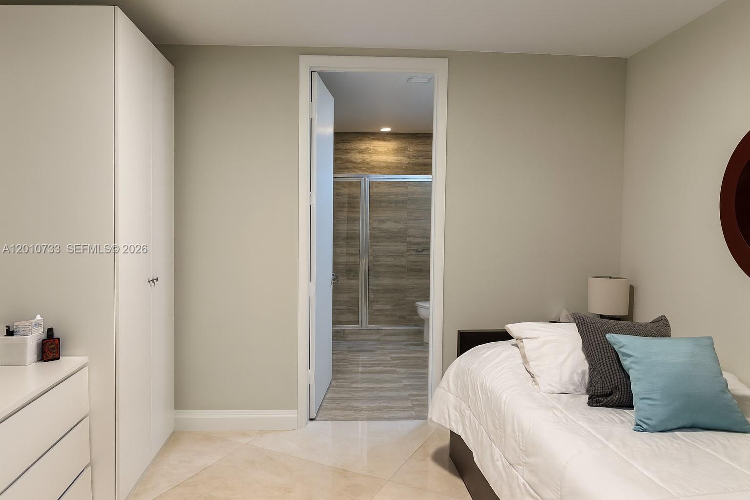 15901 Collins Ave #1203, Sunny Isles Beach FL 33160