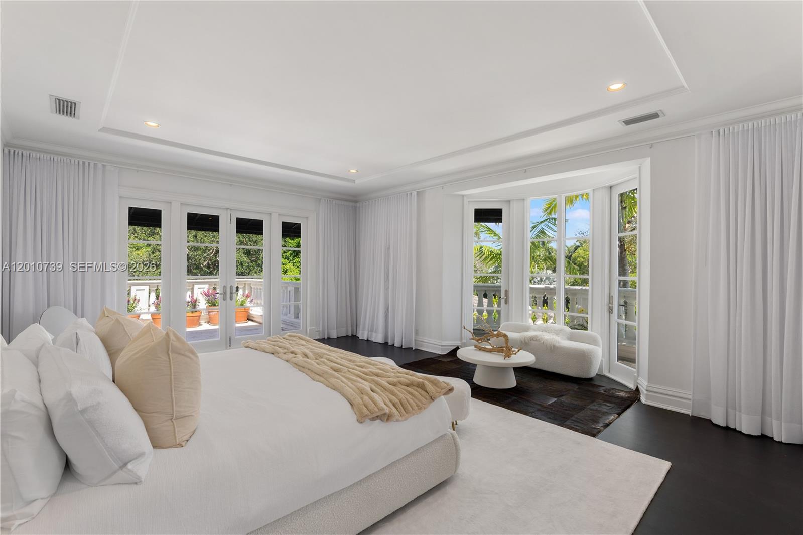 26 Tahiti Beach Island Rd, Coral Gables FL 33143