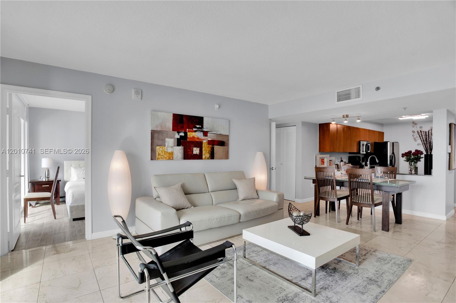 1200 Brickell Bay Dr #3515, Miami FL 33131