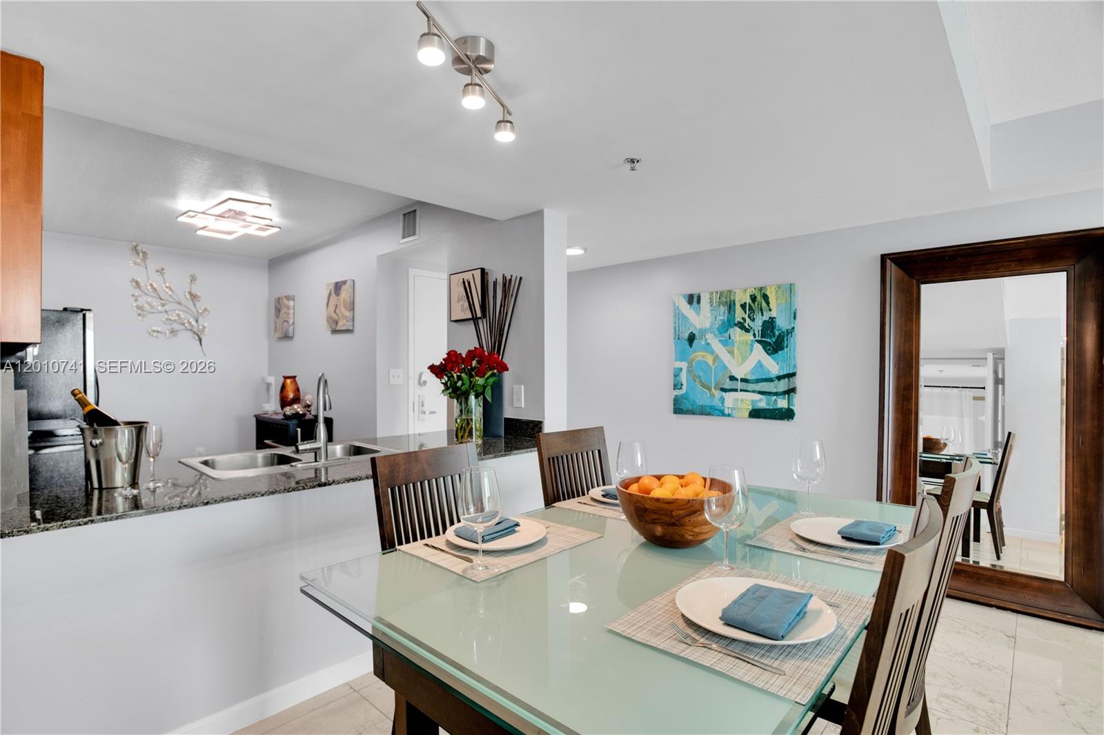 1200 Brickell Bay Dr #3515, Miami FL 33131
