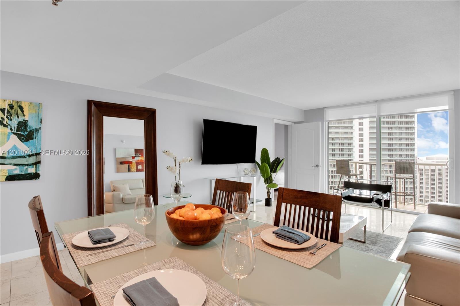 1200 Brickell Bay Dr #3515, Miami FL 33131