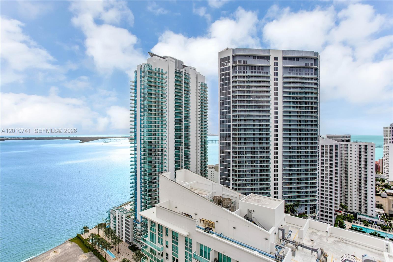 1200 Brickell Bay Dr #3515, Miami FL 33131