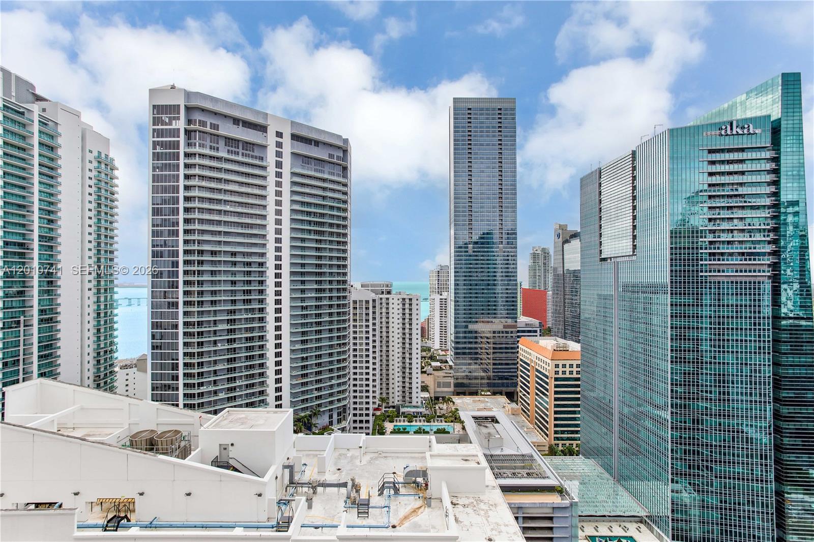 1200 Brickell Bay Dr #3515, Miami FL 33131