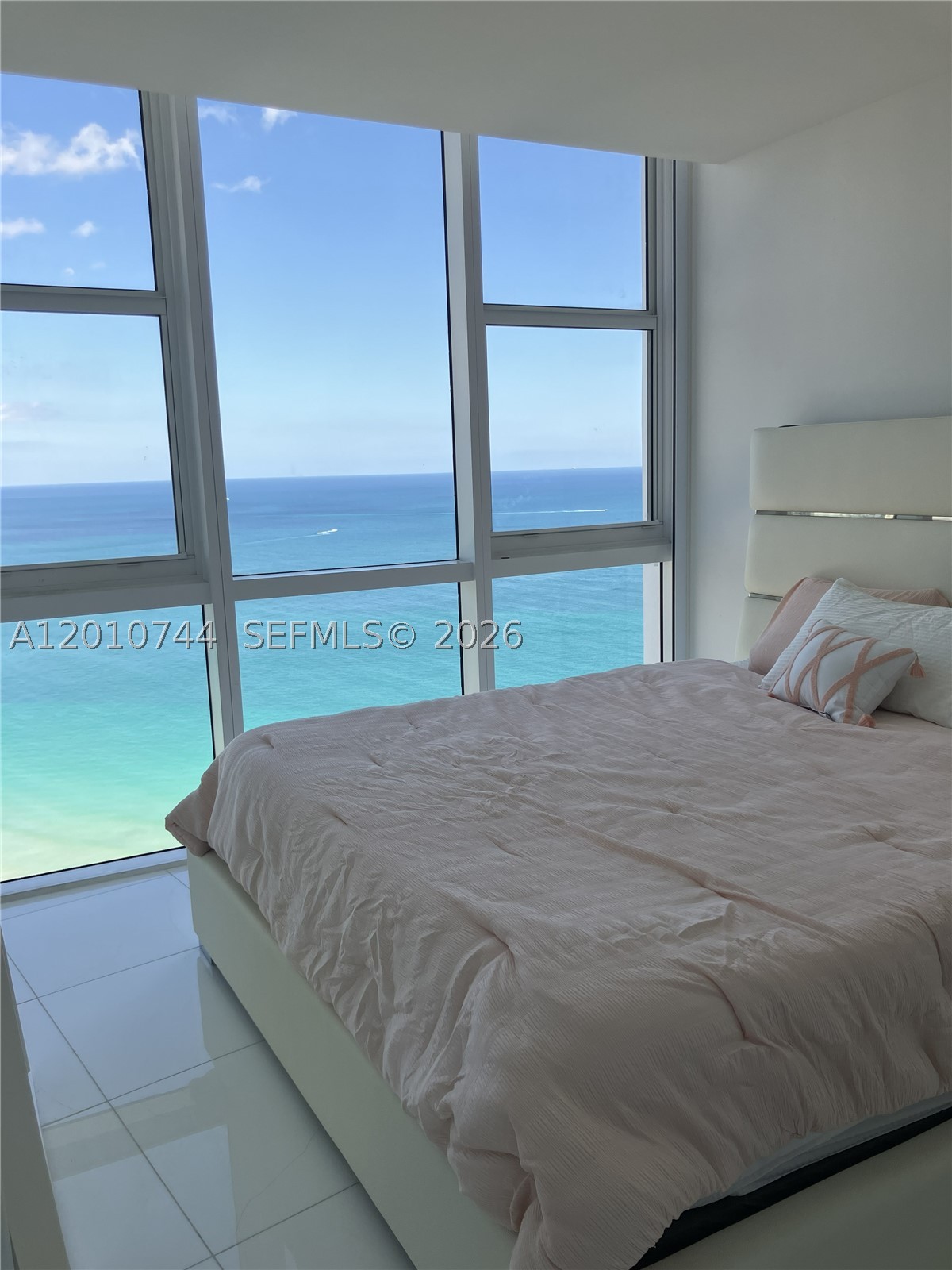 18201 Collins Ave #3708, Sunny Isles Beach FL 33160