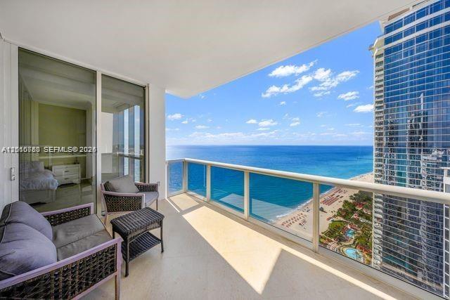 18101 Collins Ave #4702, Sunny Isles Beach FL 33160