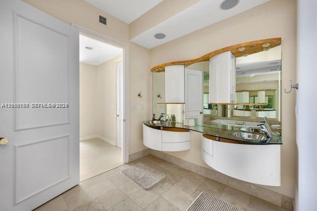 18101 Collins Ave #4702, Sunny Isles Beach FL 33160
