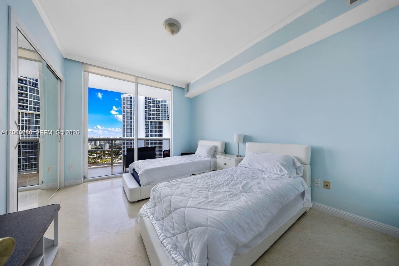 18101 Collins Ave #4702, Sunny Isles Beach FL 33160