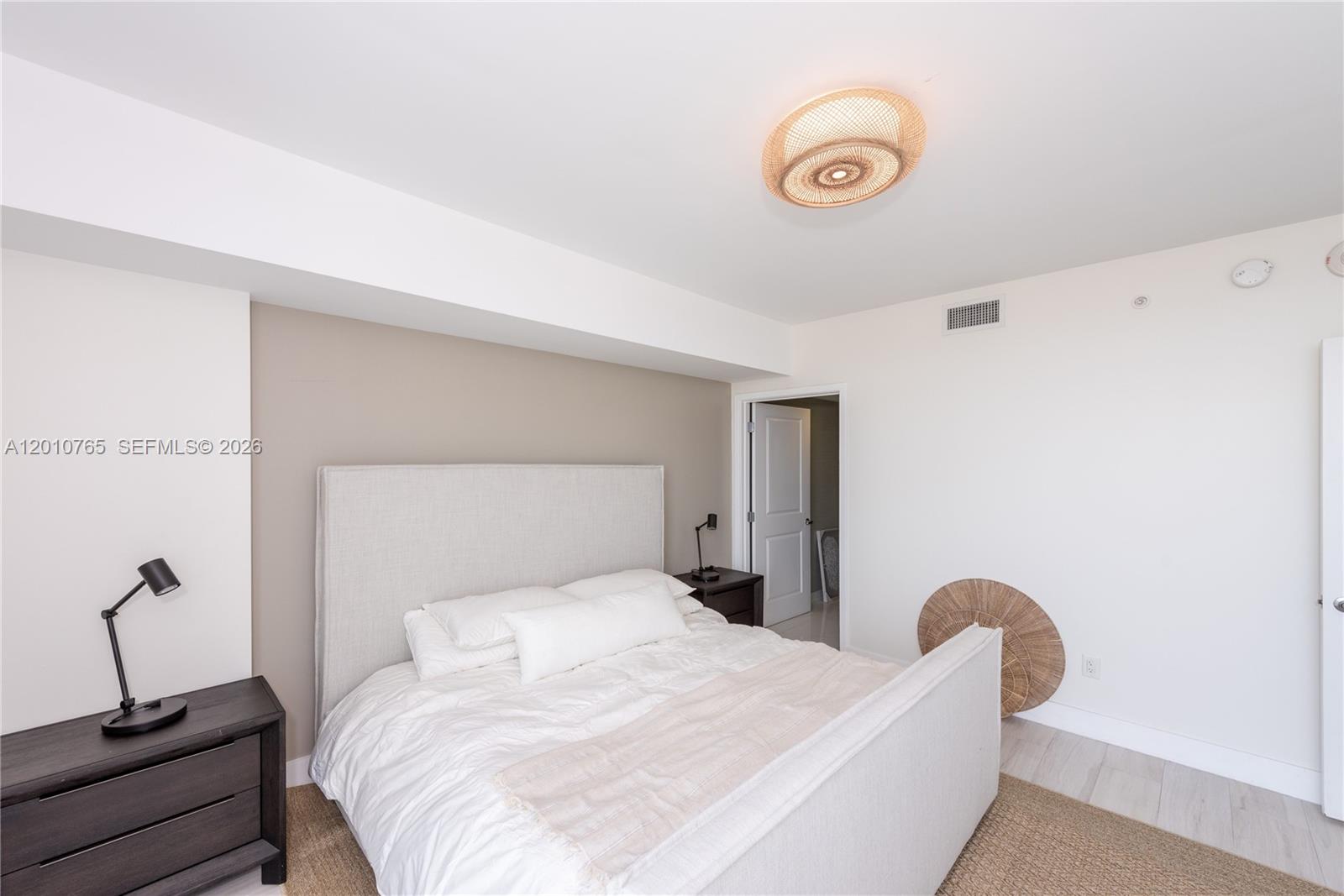 400 Sunny Isles Blvd #1518, Sunny Isles Beach FL 33160