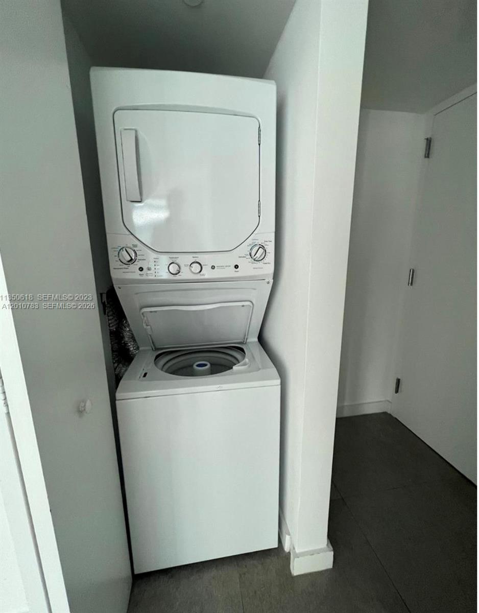 1300 S Miami Ave #1807, Miami FL 33130