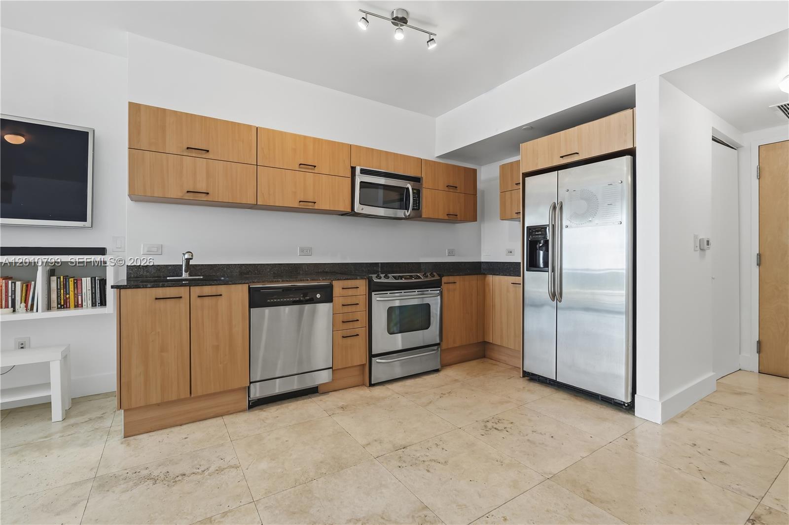 350 S Miami Ave #3307, Miami FL 33130