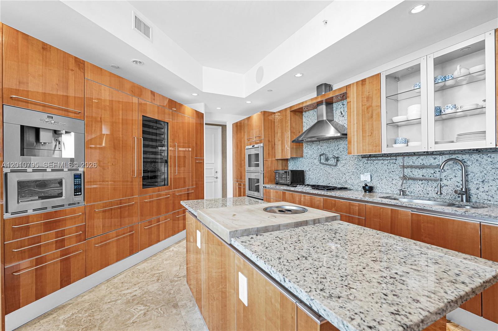 16051 Collins Ave #504, Sunny Isles Beach FL 33160