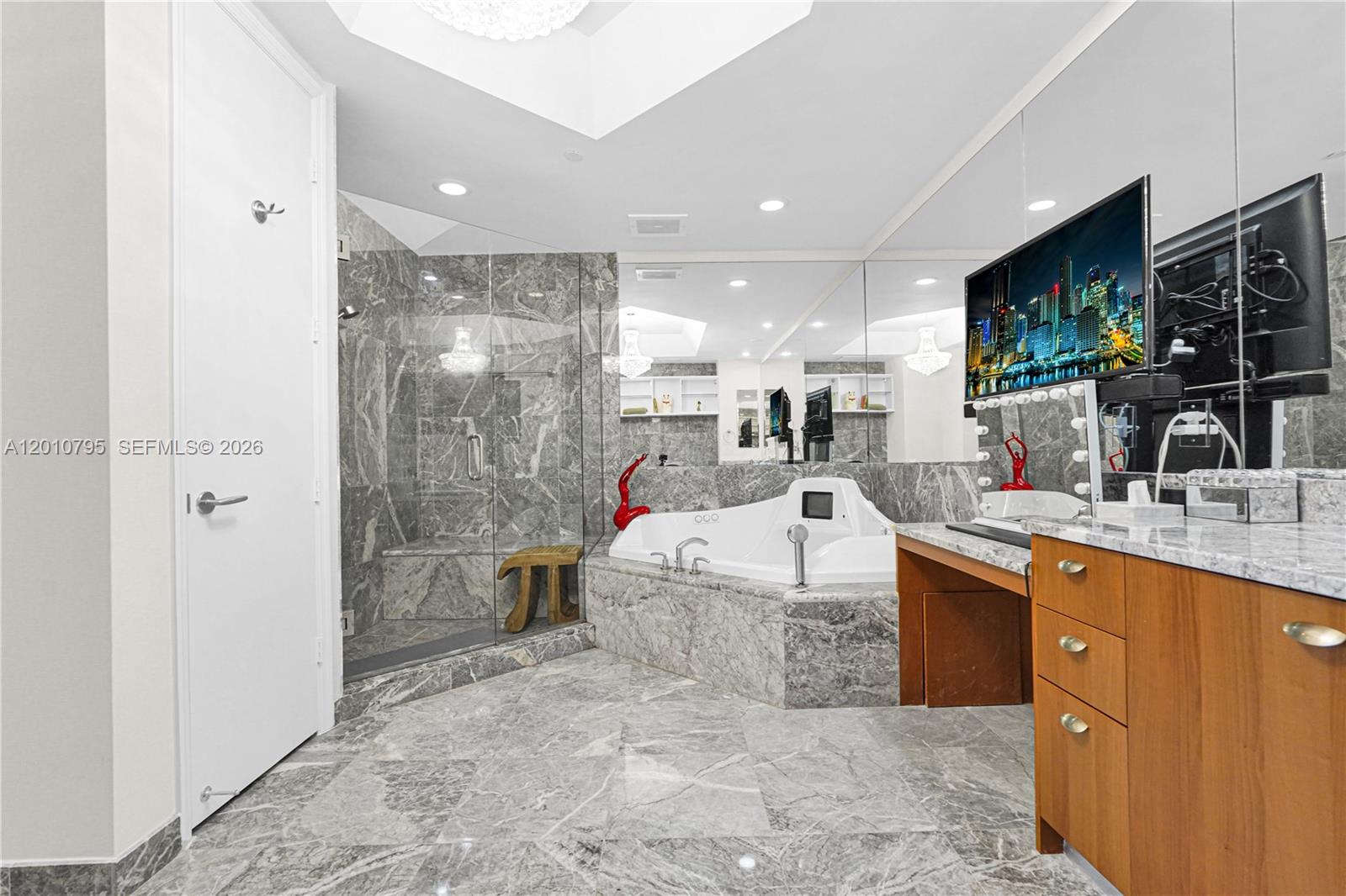 16051 Collins Ave #504, Sunny Isles Beach FL 33160