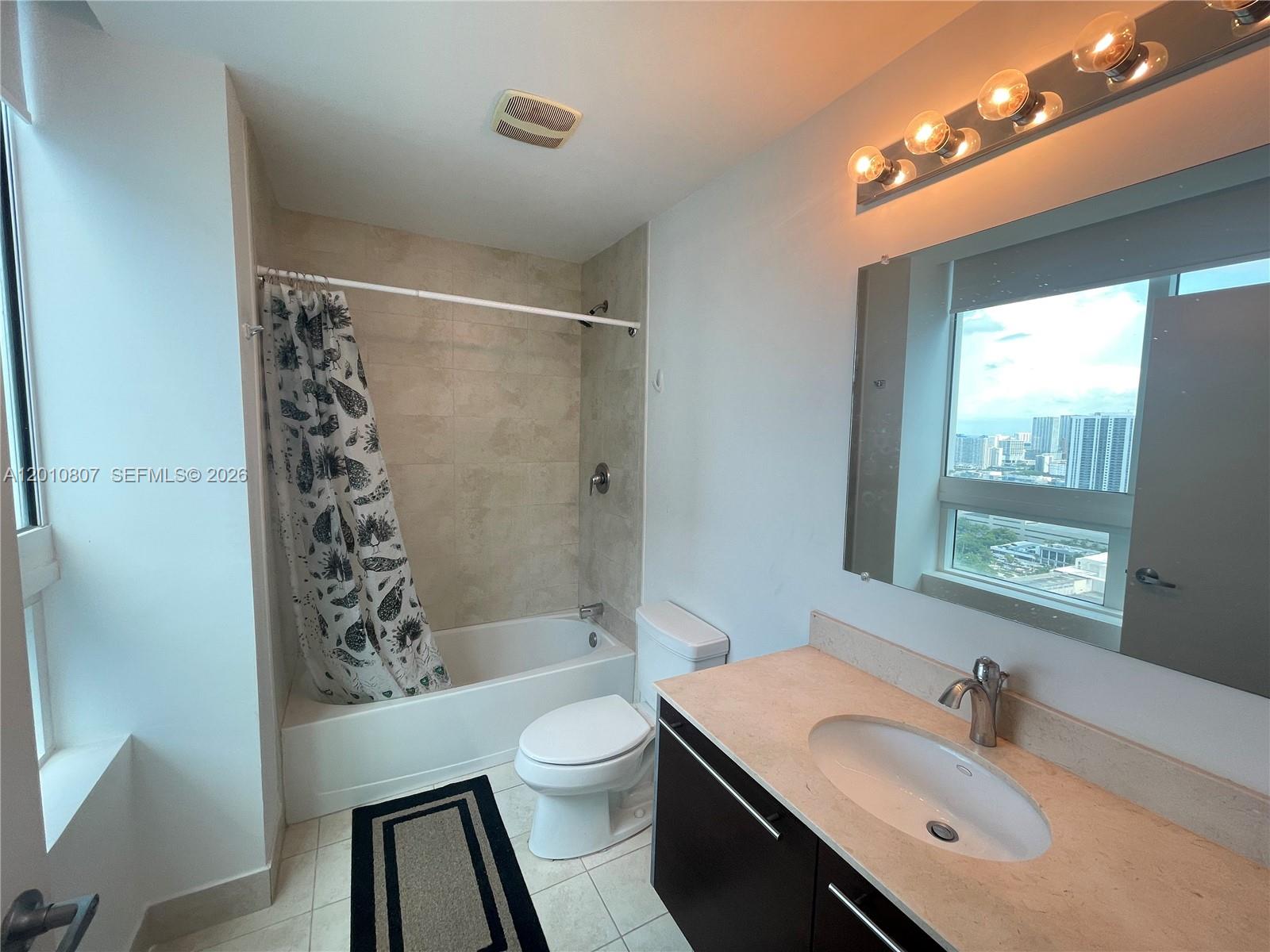 1900 N Bayshore Dr #3311, Miami FL 33132