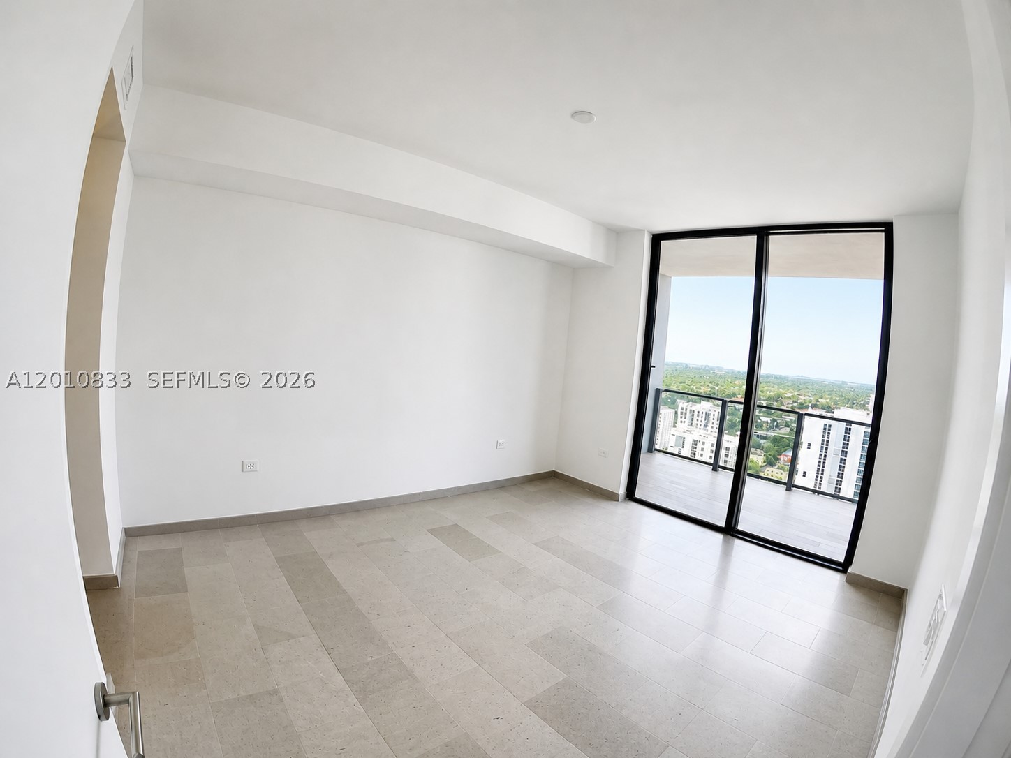 88 SW 7th St #2206, Miami FL 33130