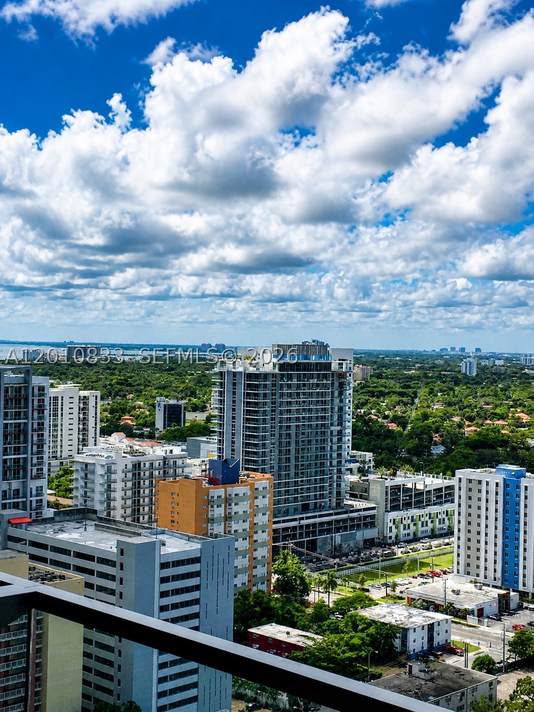 88 SW 7th St #2206, Miami FL 33130