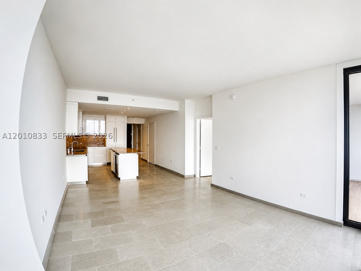 88 SW 7th St #2206, Miami FL 33130