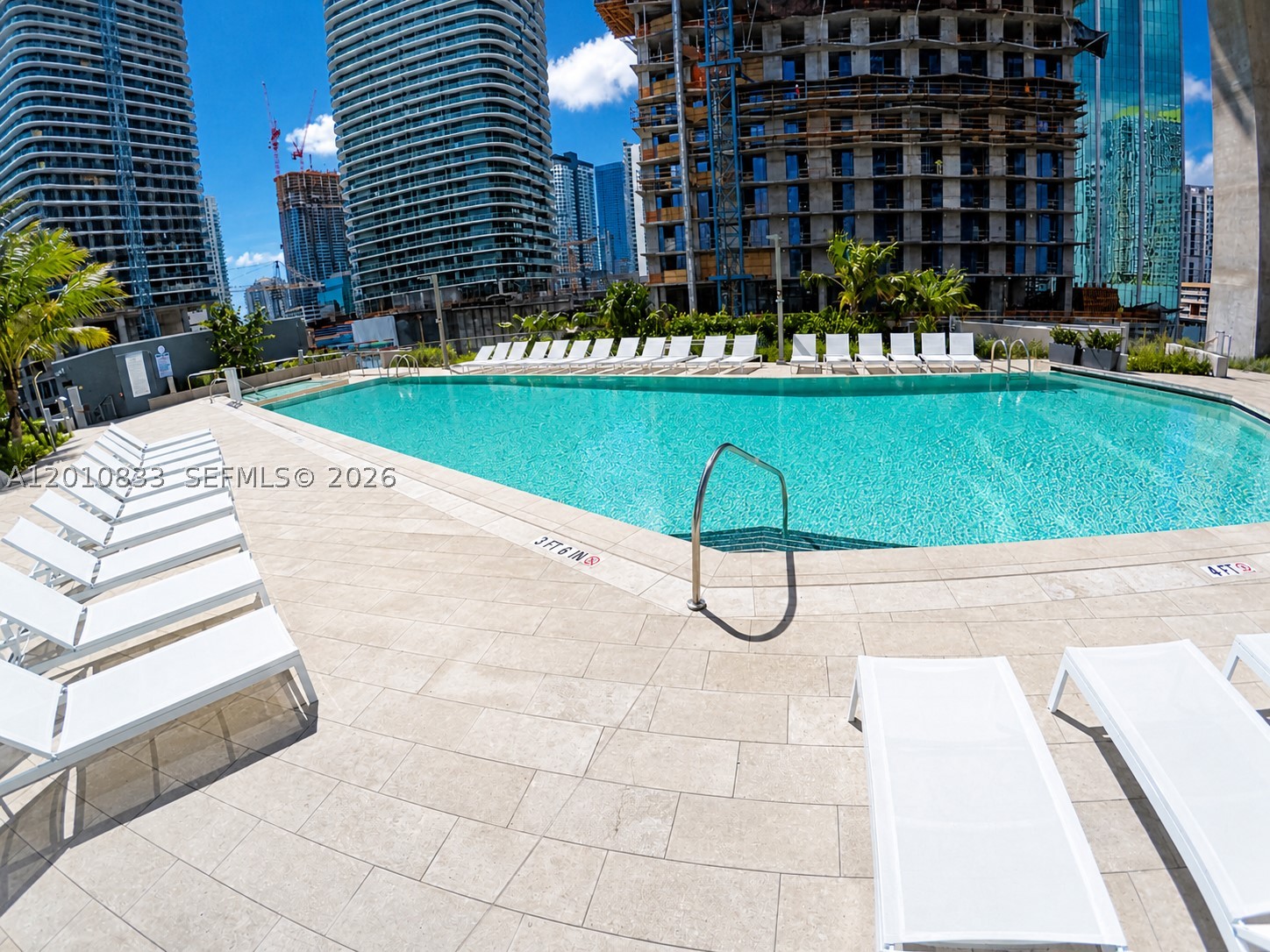88 SW 7th St #2206, Miami FL 33130