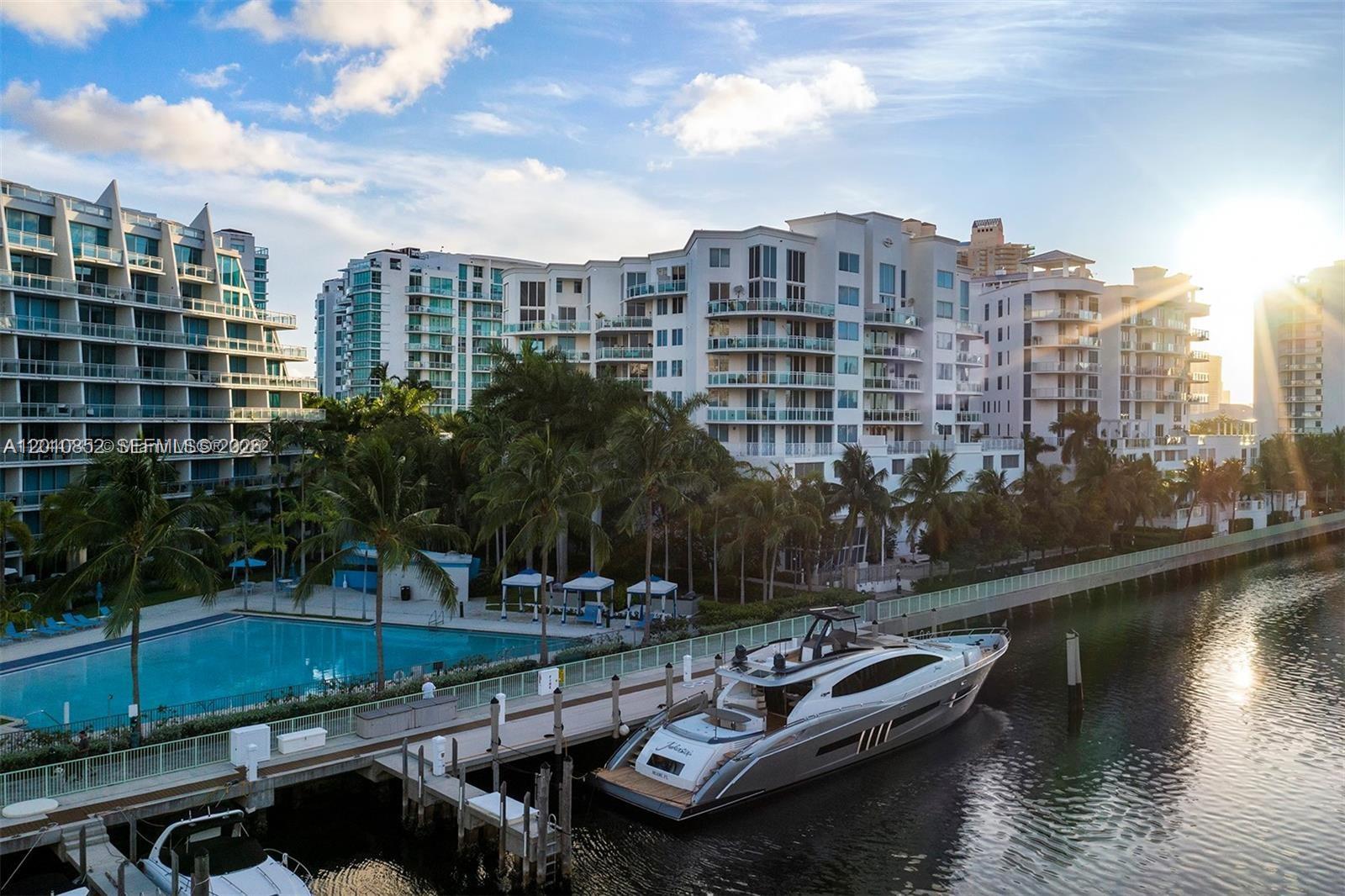 2950 NE 188th St #406, Aventura FL 33180