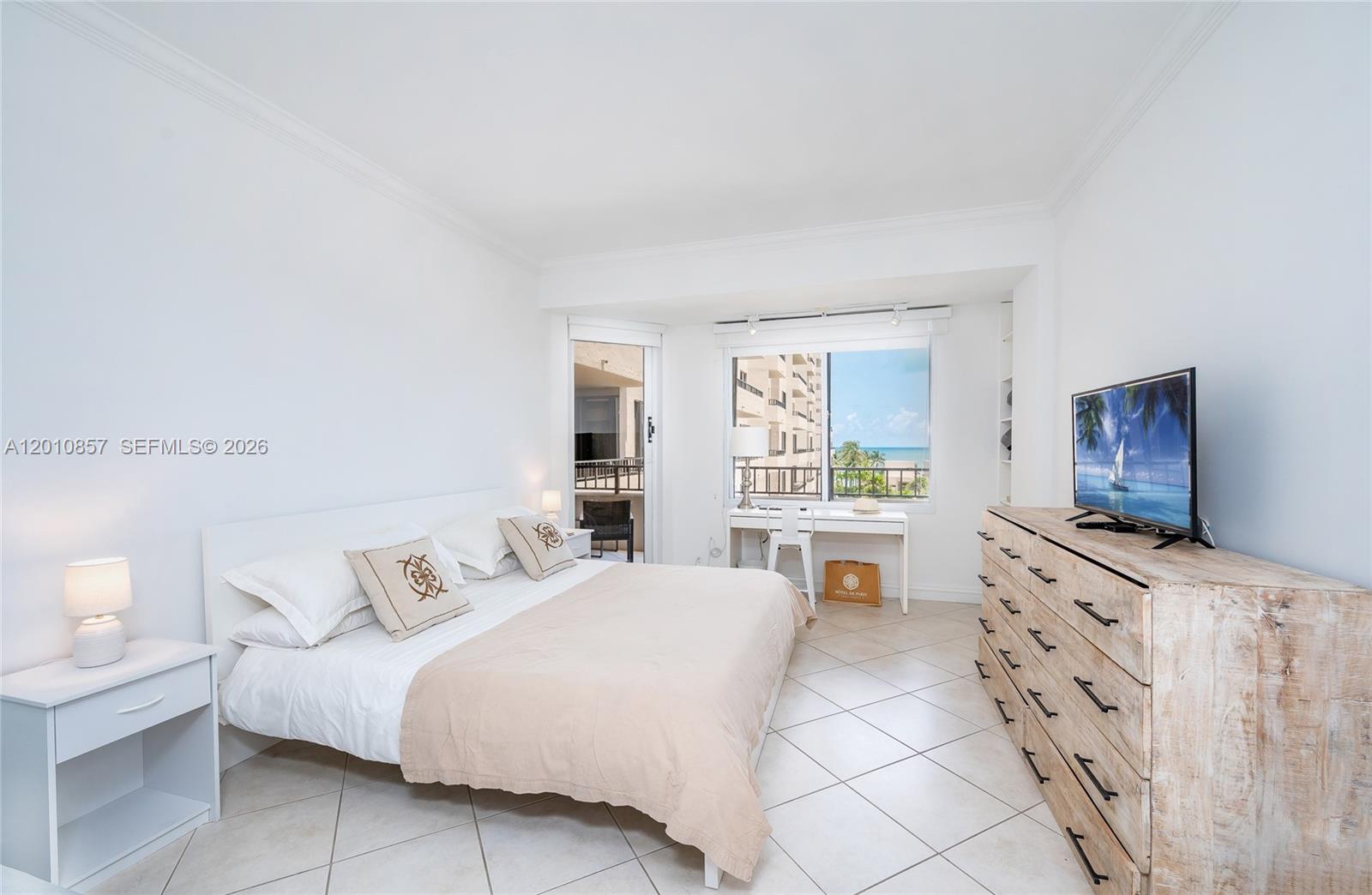 201 Crandon Blvd #505, Key Biscayne FL 33149