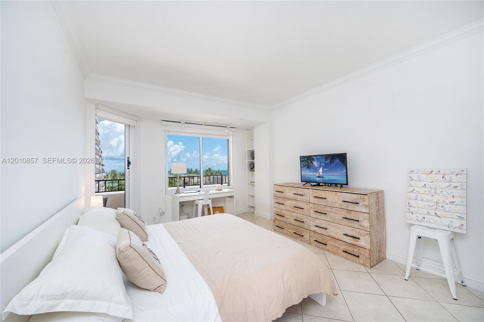 201 Crandon Blvd #505, Key Biscayne FL 33149