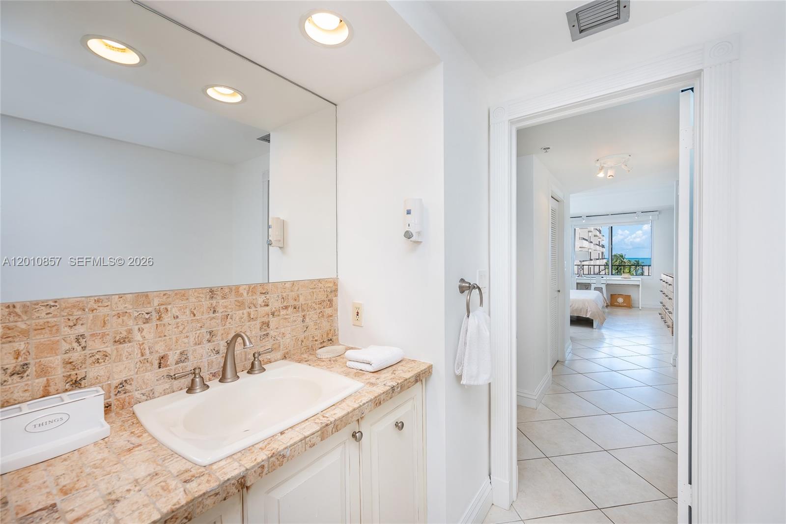 201 Crandon Blvd #505, Key Biscayne FL 33149