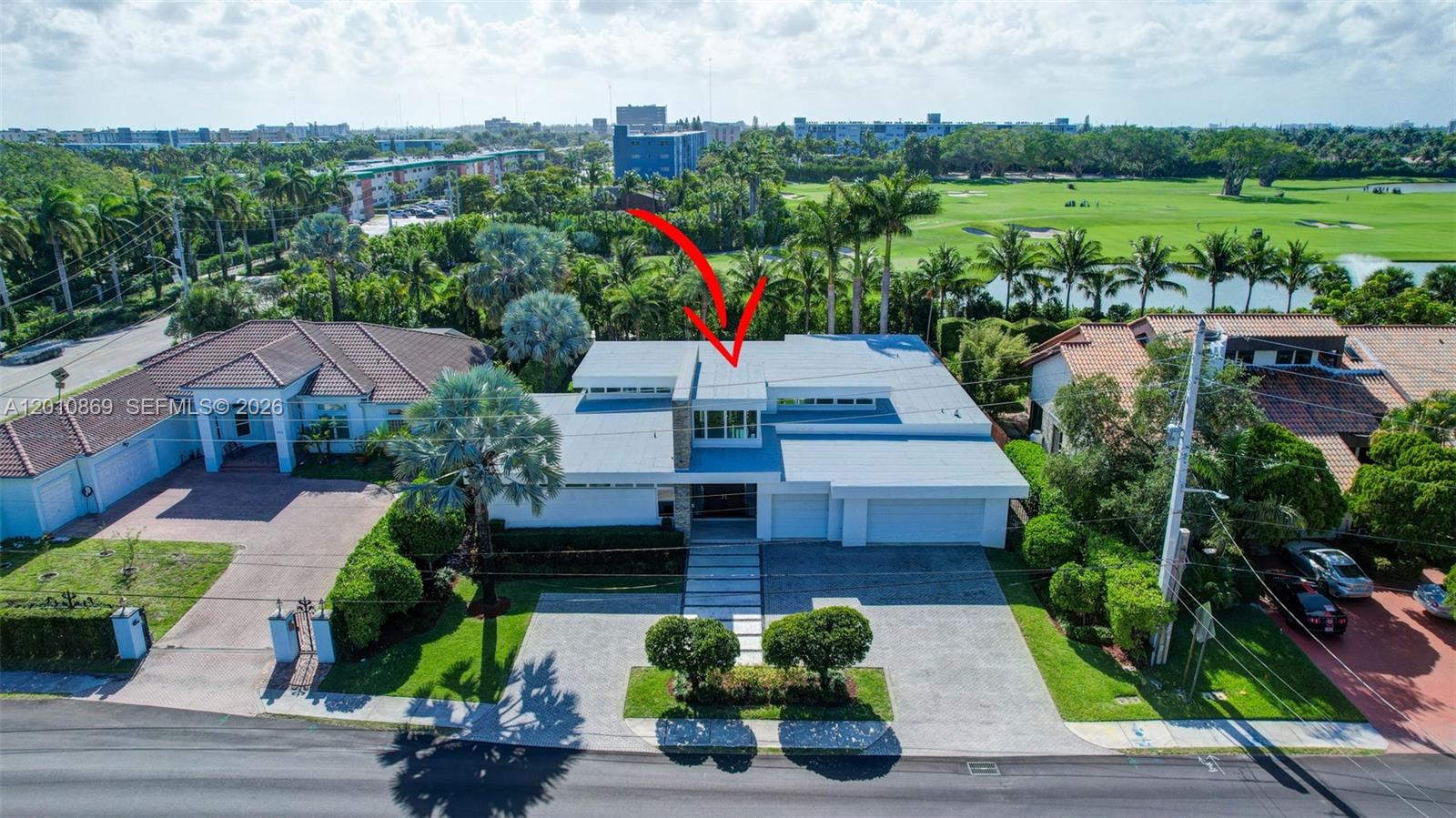 907 Diplomat Pkwy, Hallandale Beach FL 33009