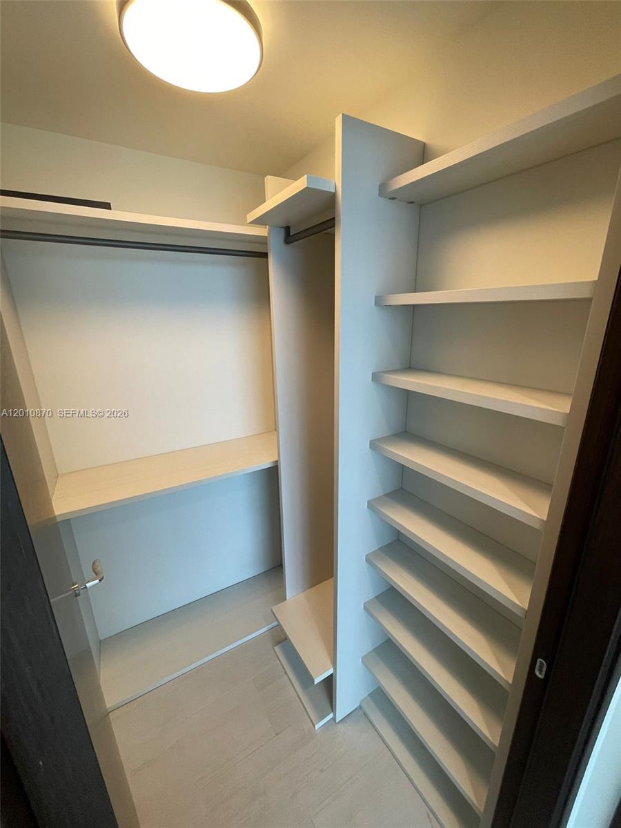 1000 Brickell Plaza #5908, Miami FL 33131
