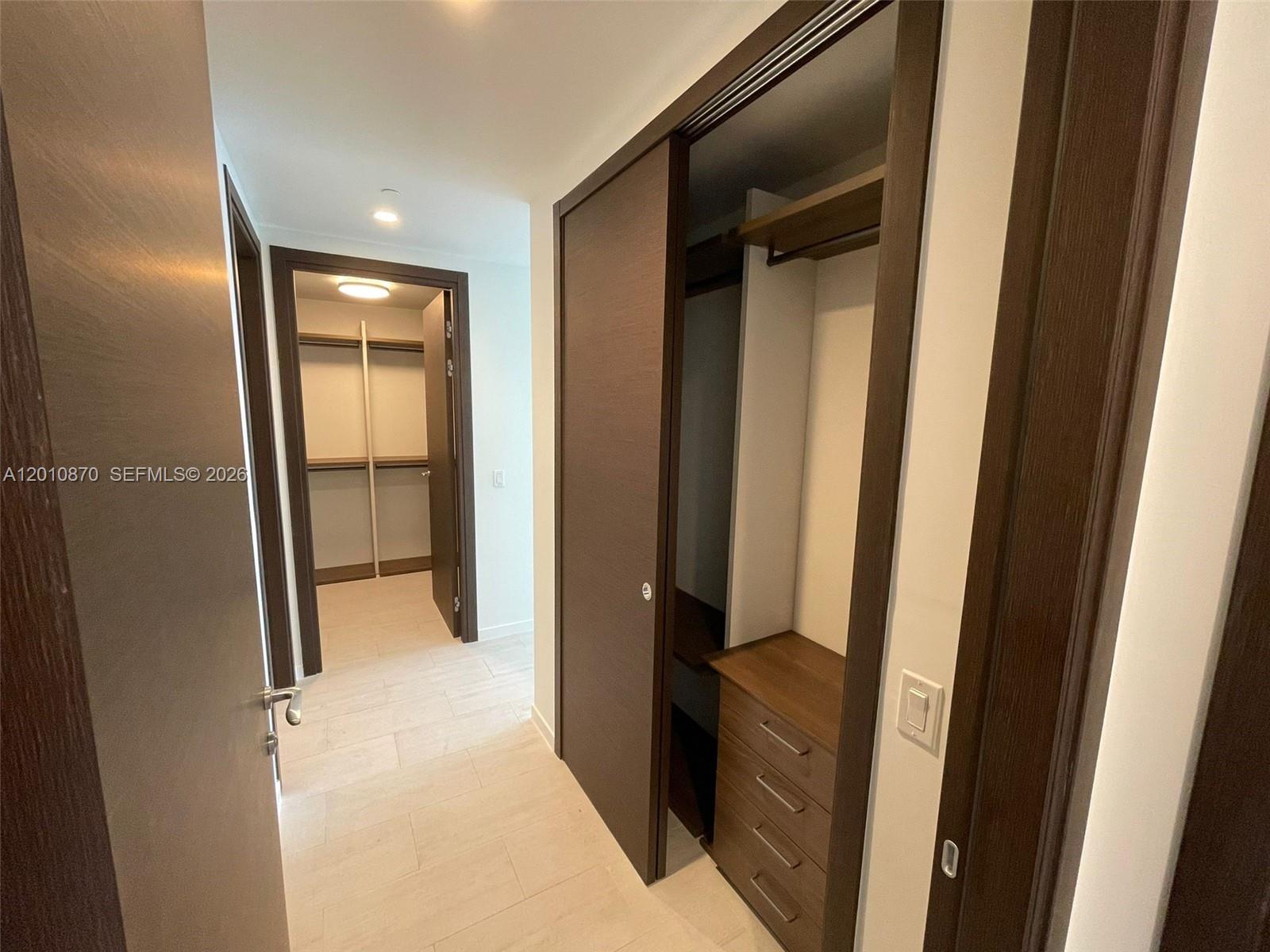 1000 Brickell Plaza #5908, Miami FL 33131