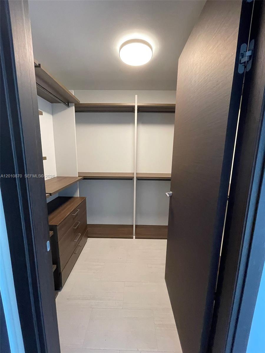 1000 Brickell Plaza #5908, Miami FL 33131