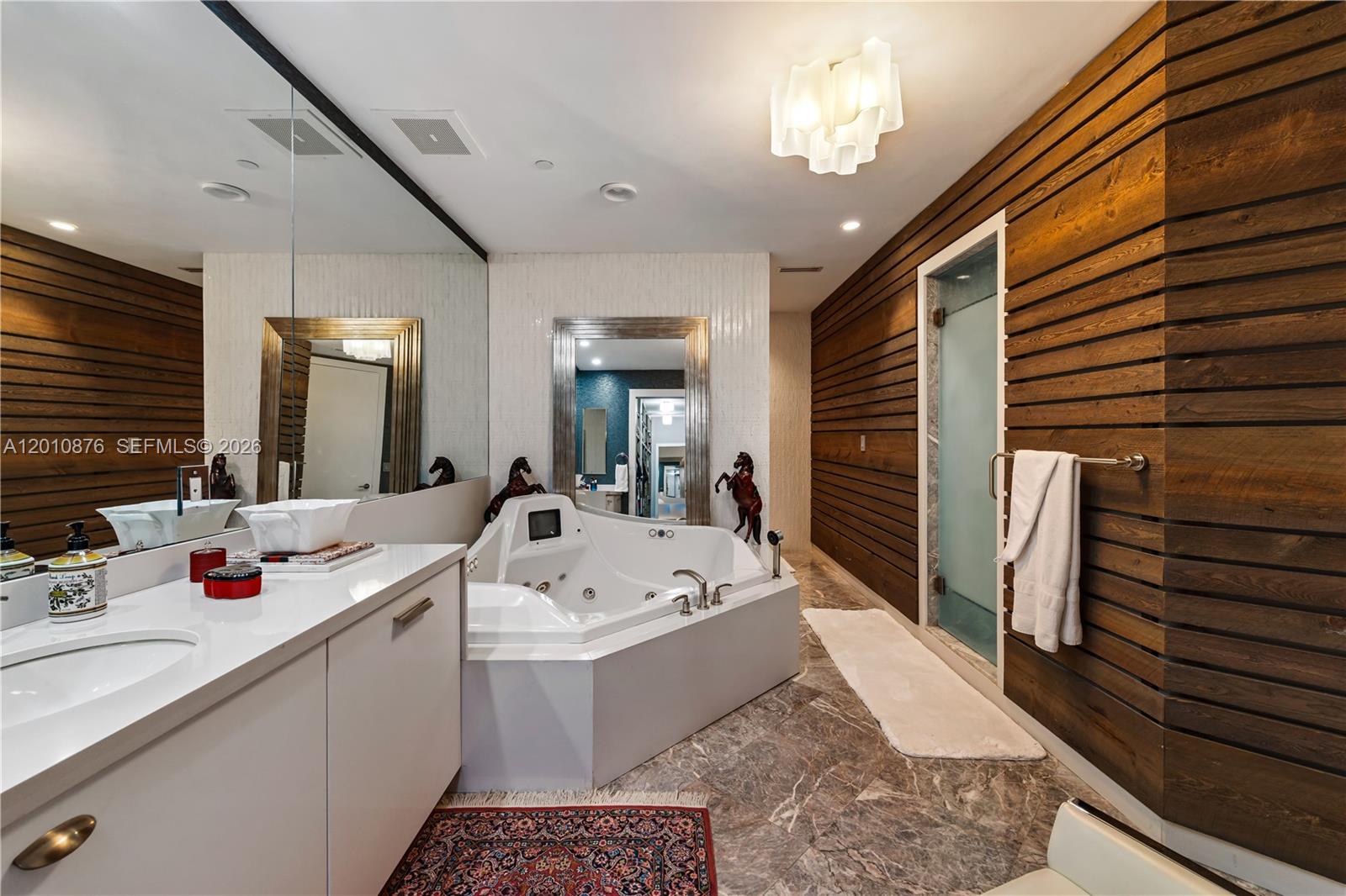 16051 Collins Ave #403, Sunny Isles Beach FL 33160
