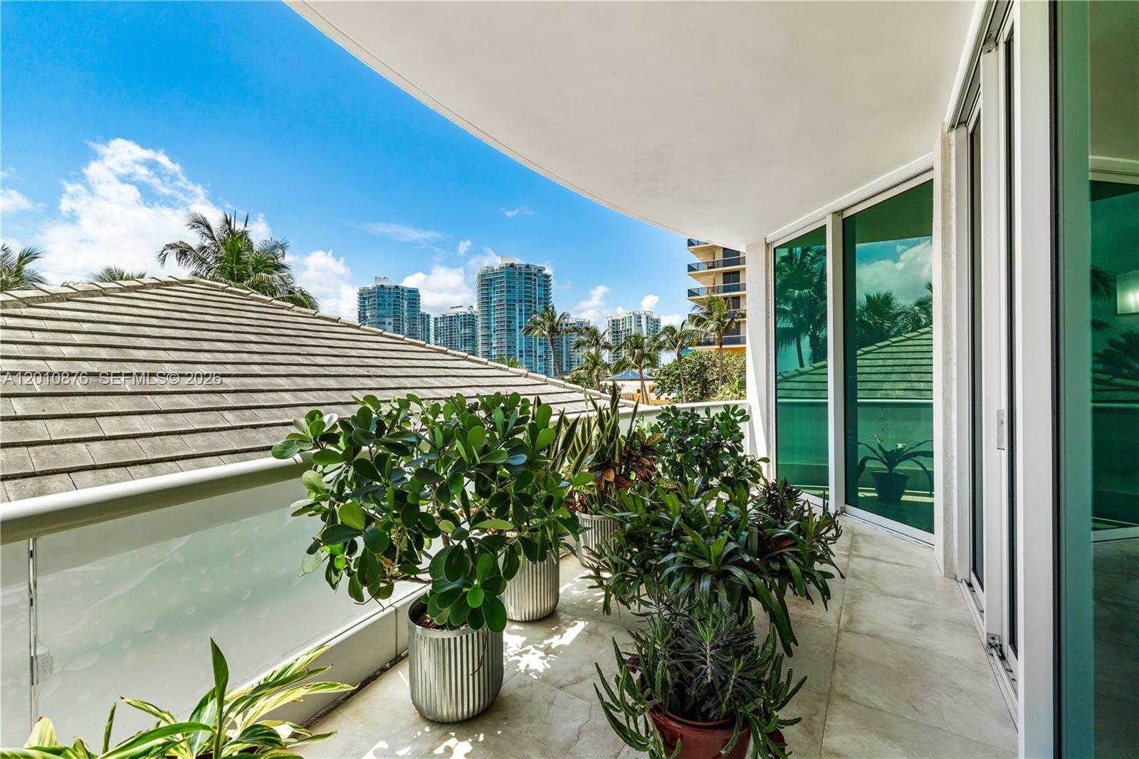 16051 Collins Ave #403, Sunny Isles Beach FL 33160