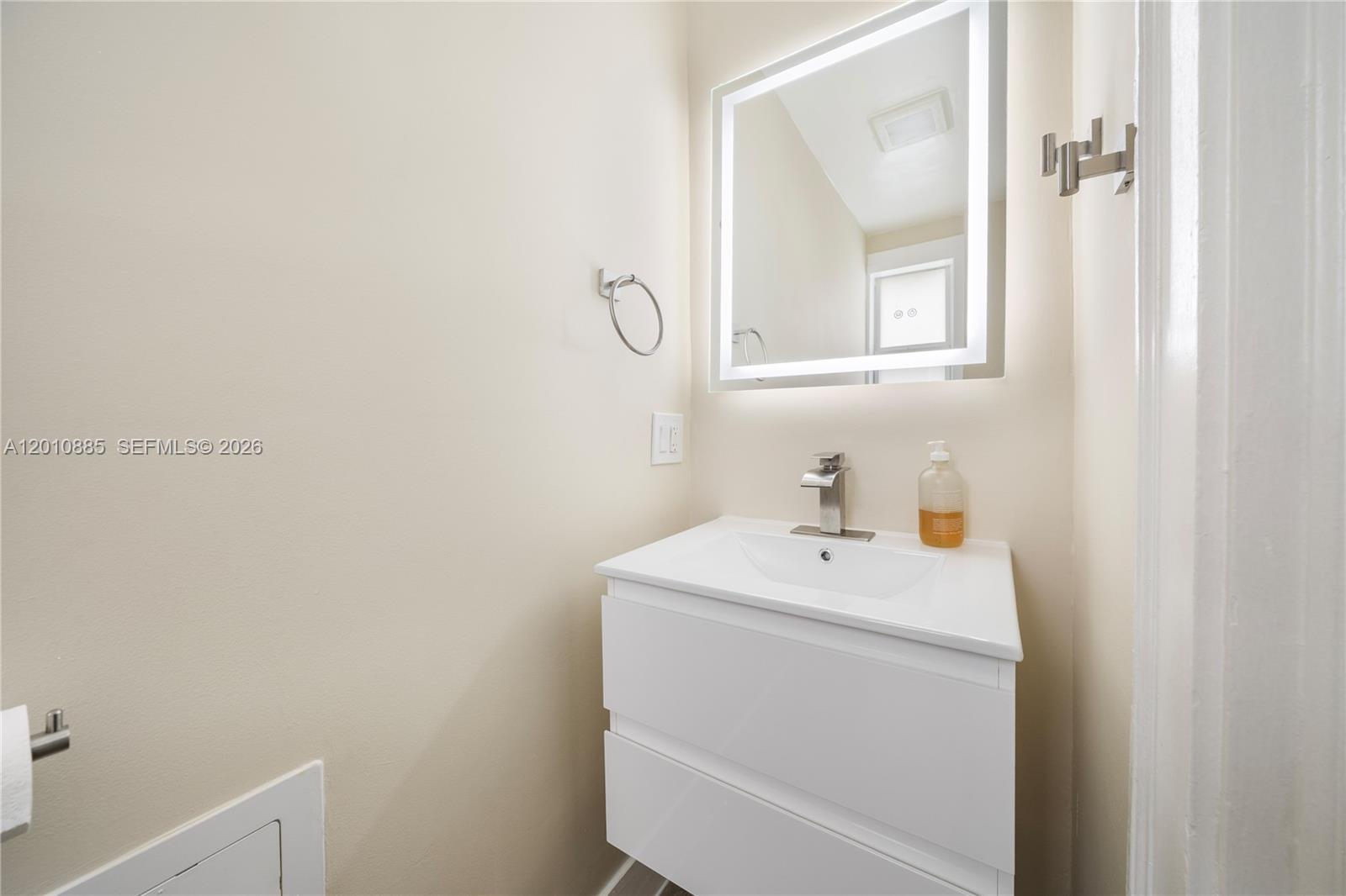 4501 Prairie Ave #1, Miami Beach FL 33140