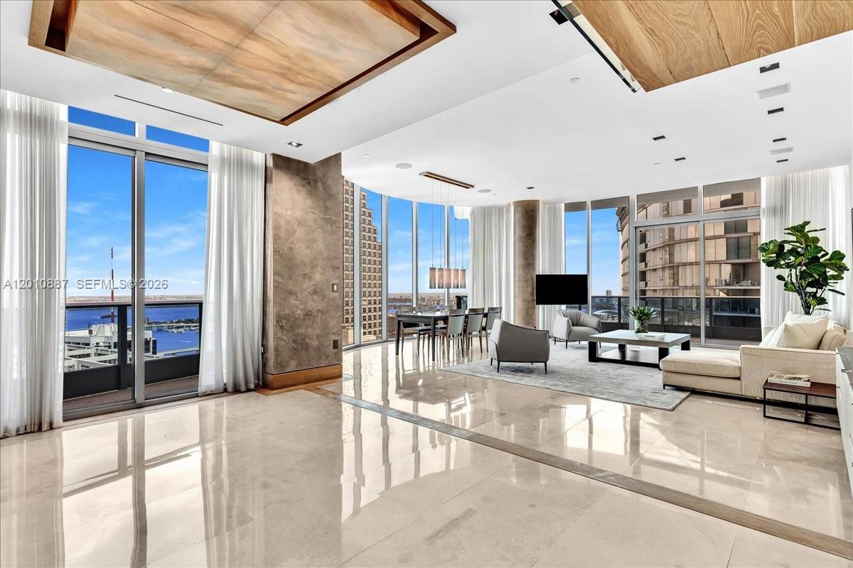 200 Biscayne Boulevard Way #PH 5401, Miami FL 33131