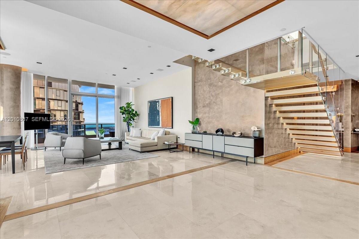 200 Biscayne Boulevard Way #PH 5401, Miami FL 33131