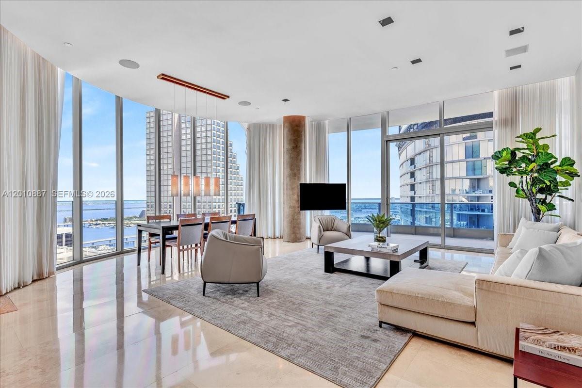 200 Biscayne Boulevard Way #PH 5401, Miami FL 33131