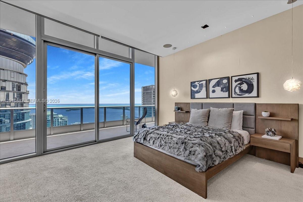 200 Biscayne Boulevard Way #PH 5401, Miami FL 33131