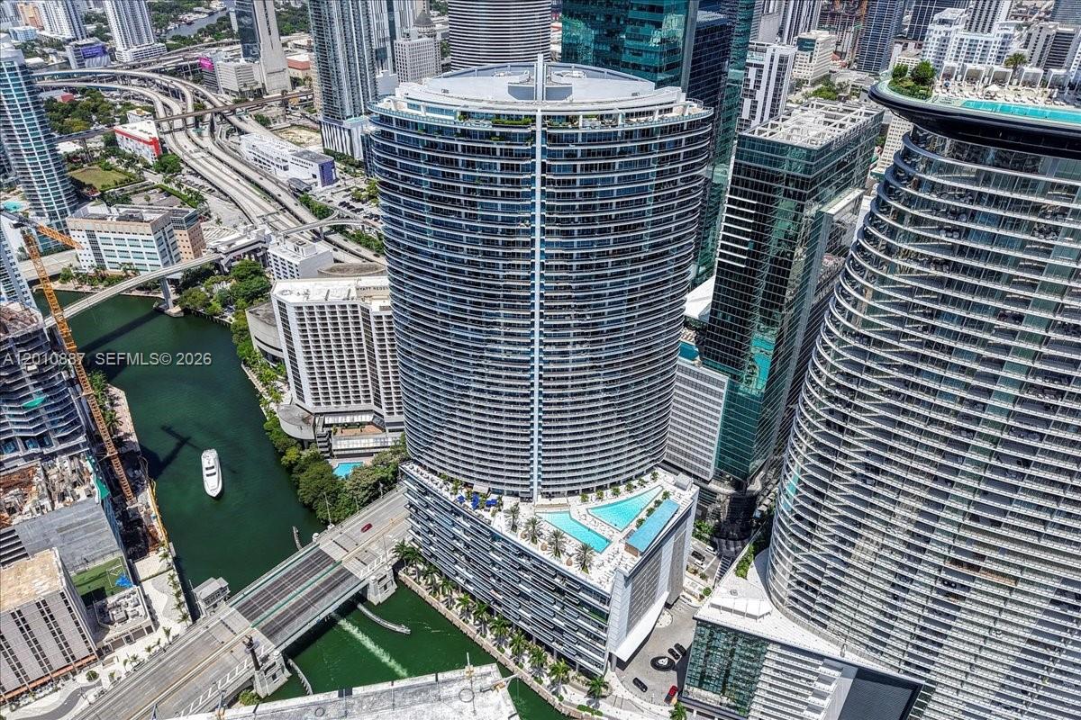 200 Biscayne Boulevard Way #PH 5401, Miami FL 33131
