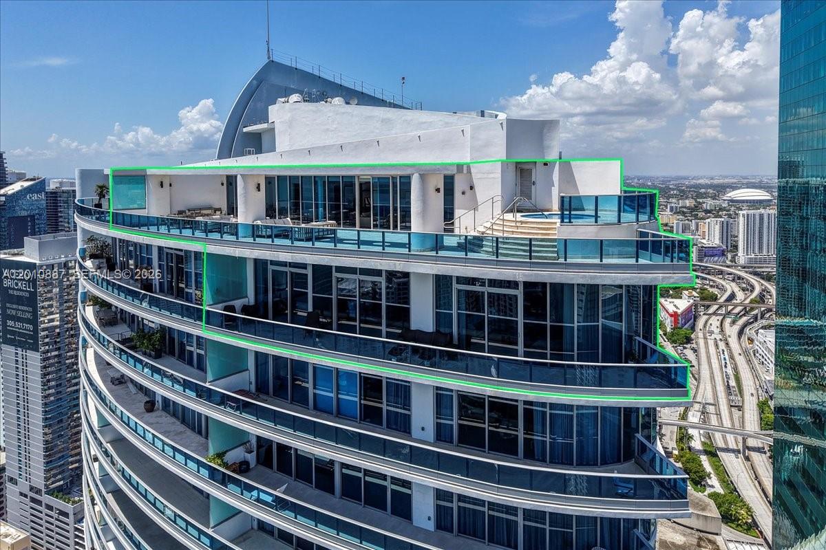 200 Biscayne Boulevard Way #PH 5401, Miami FL 33131