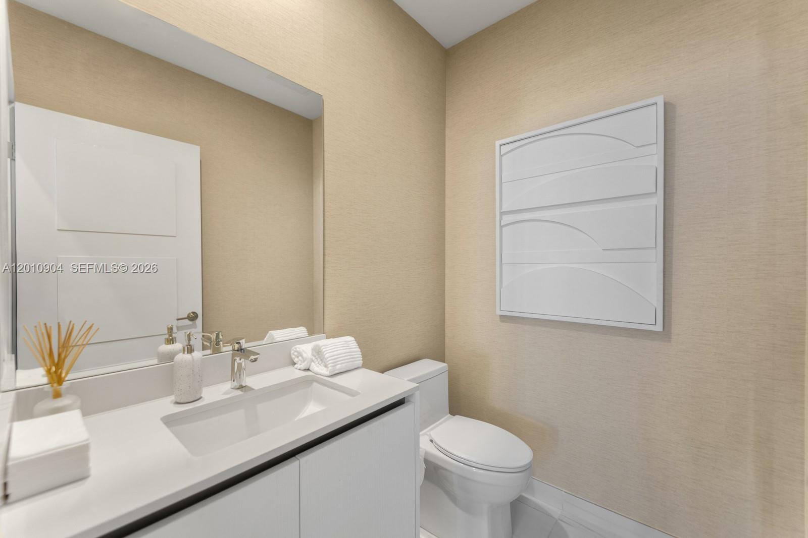 900 N Ocean Blvd #101, Pompano Beach FL 33062
