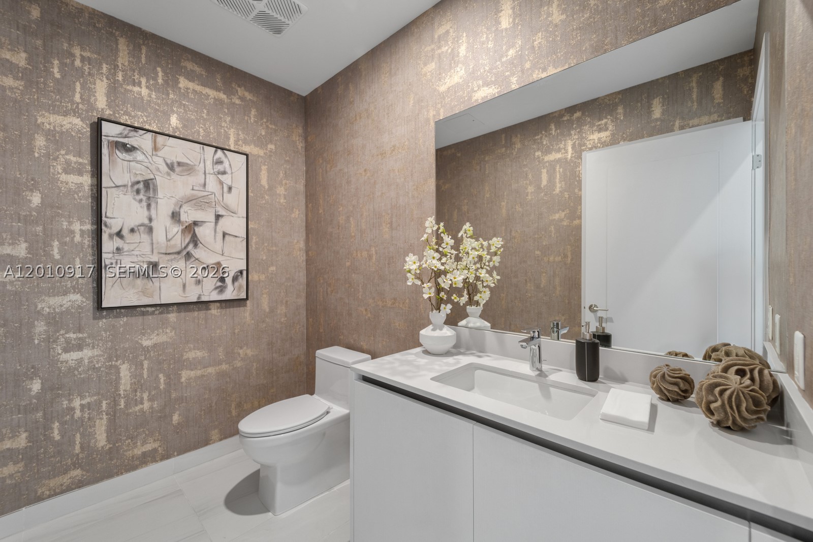 900 N Ocean Blvd #106, Pompano Beach FL 33062
