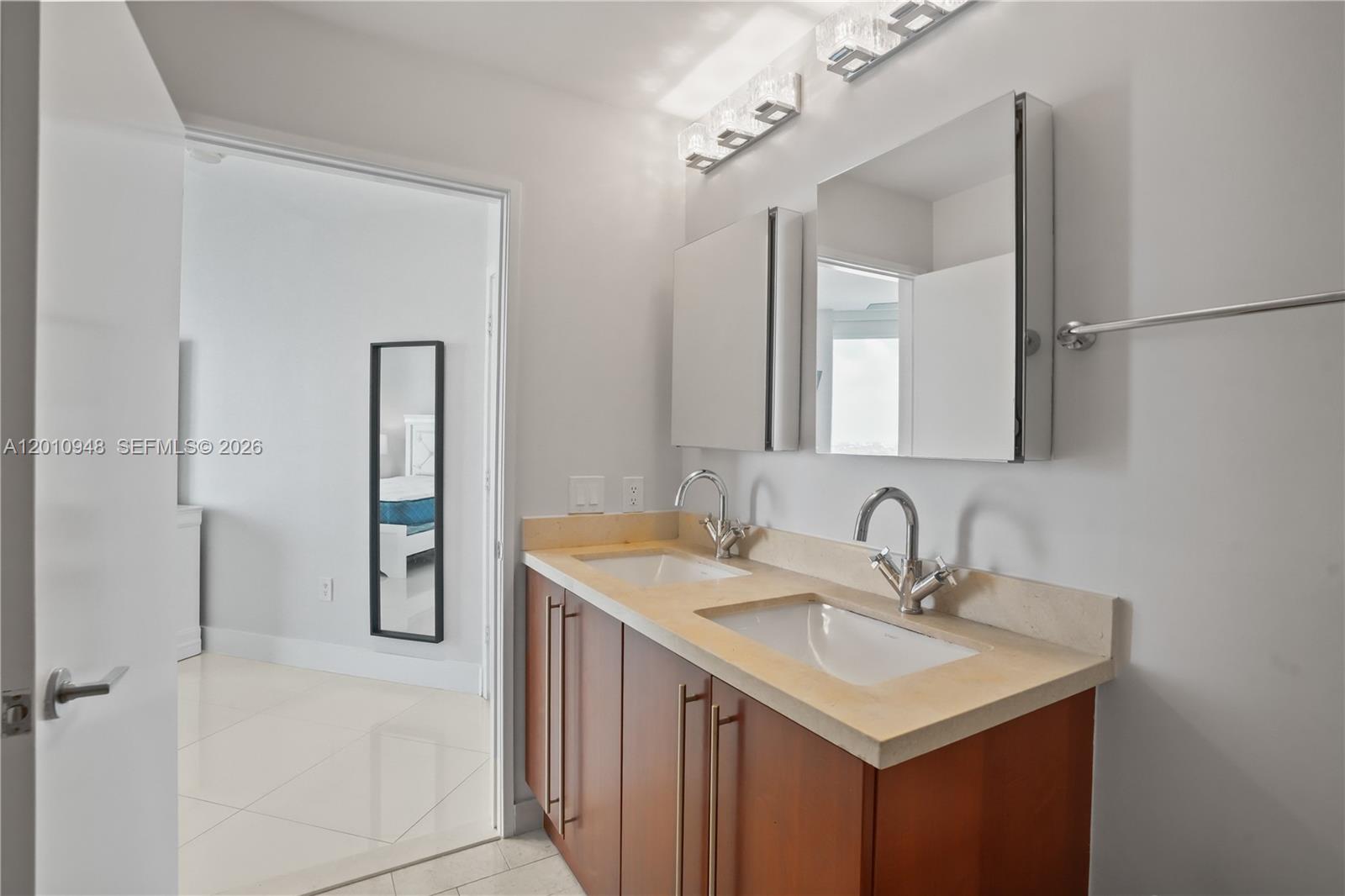1111 SW 1st Ave #2325-N, Miami FL 33130