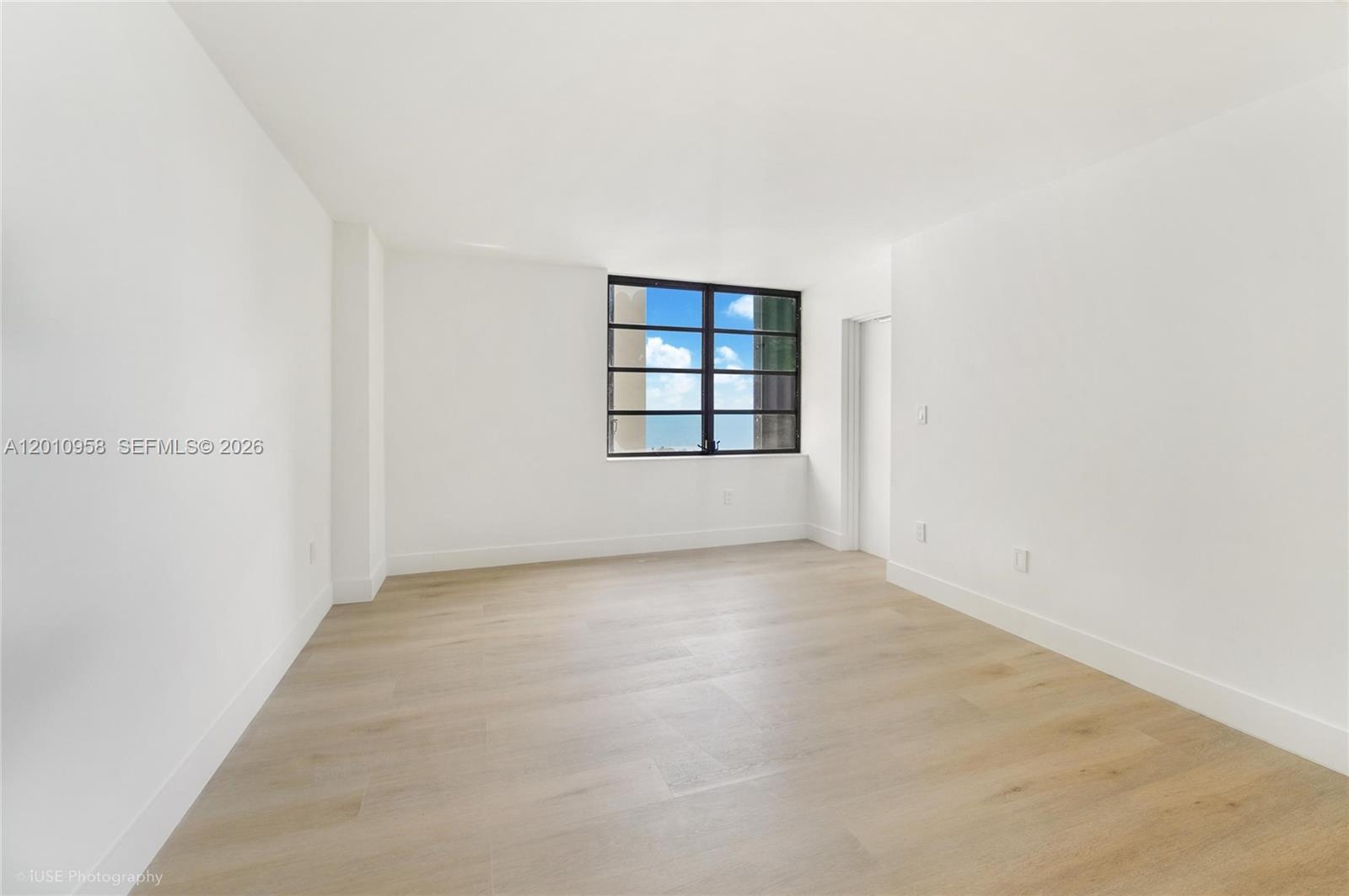 2333 Brickell Ave #1506, Miami FL 33129